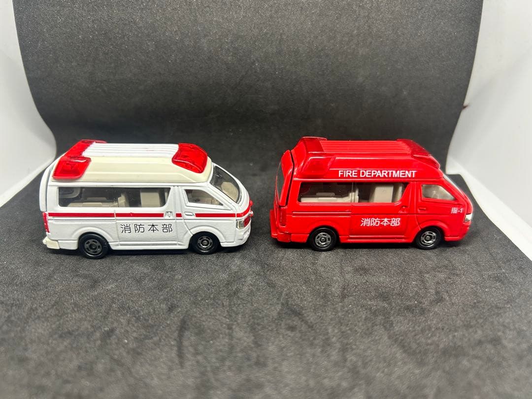 テコロジートミカ★消防車・救急車ミニカー4台セット