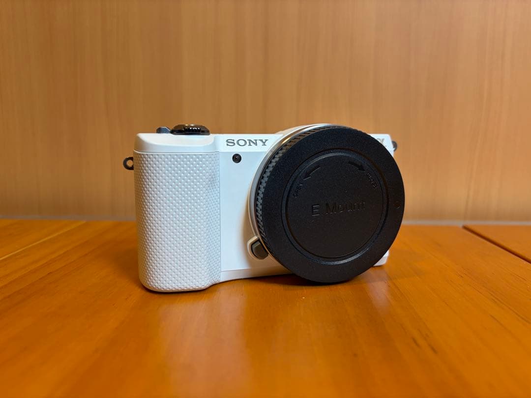 【ジャンク】SONY α5000 ボディ ホワイト（本体のみ） α（ソニー） ソニー SONY α5000 ILCE-5000 レンズセット ホワイト