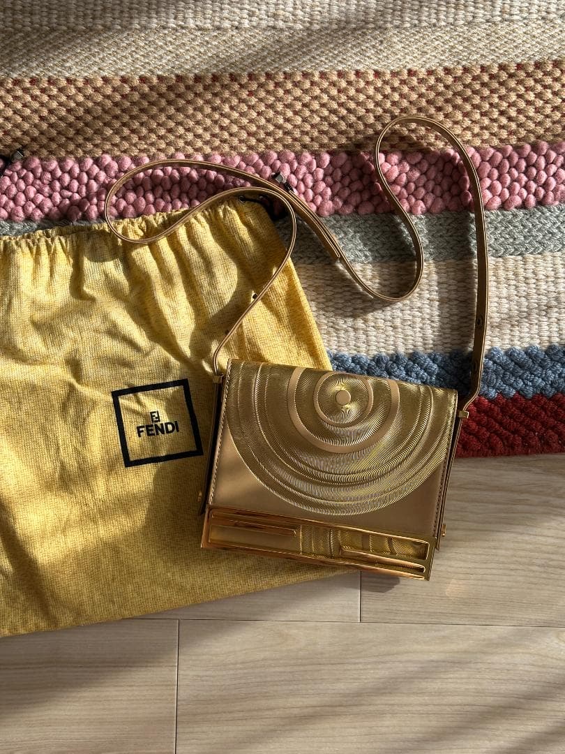 Fendi ゴールド パーティーバッグ