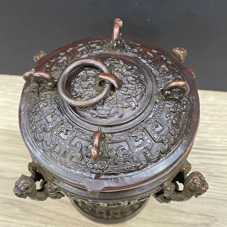 銅製 四獣樽蟠紋礼器 客間 玄関 書架 茶台 装飾品 現代工芸品 美術品 置物