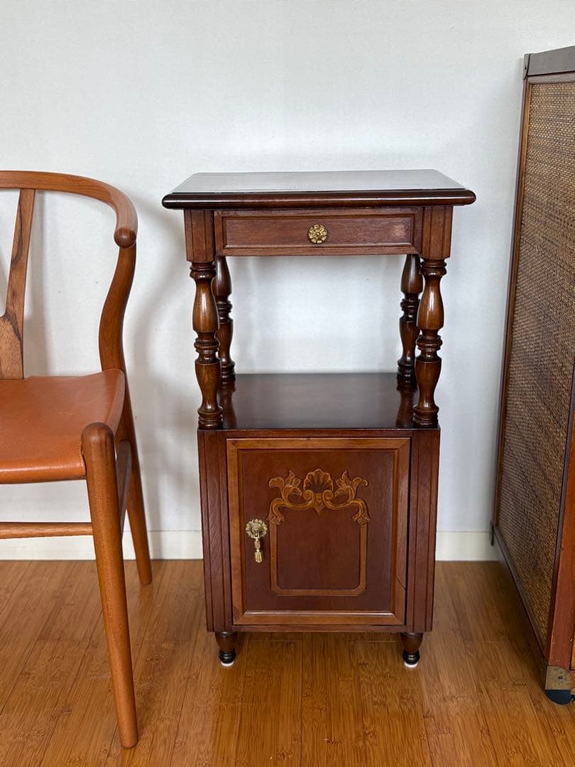 送料込み 】国産 ビンテージ 木製 ナイトテーブル 収納棚 引き出し付