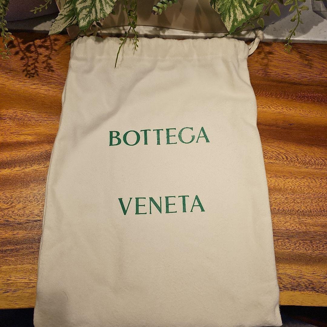 BOTTEGA VENETA ハンドバッグ JODIE Mini　ホワイト