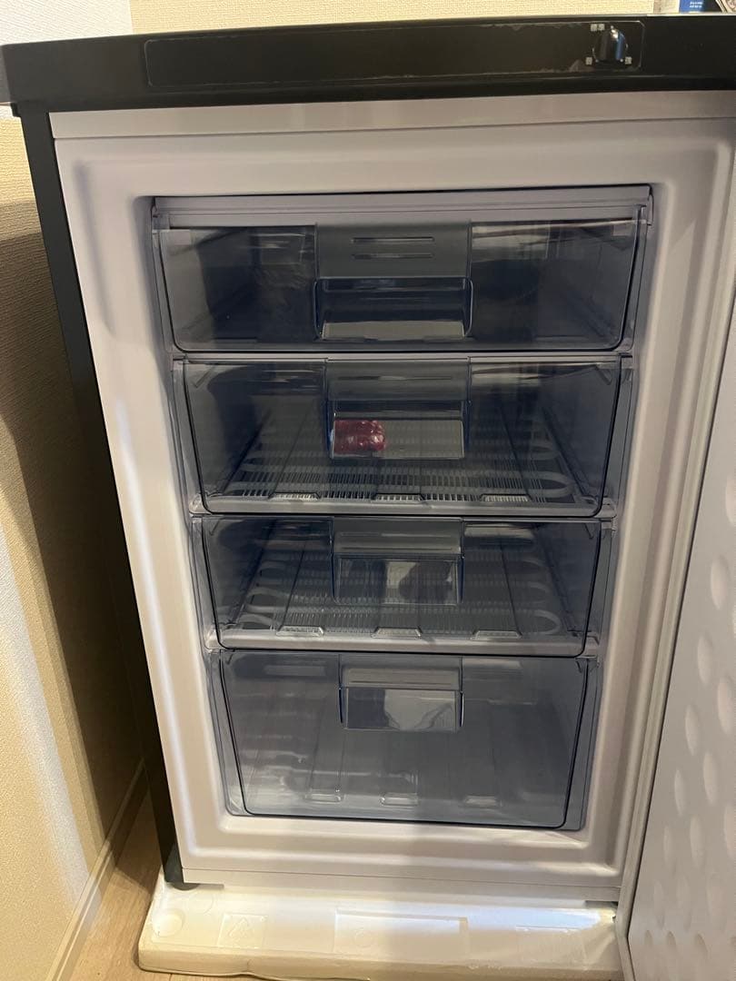 【週末限定セール】新品IRIS OHYAMA IUSD-9B 冷凍庫 85L 黒