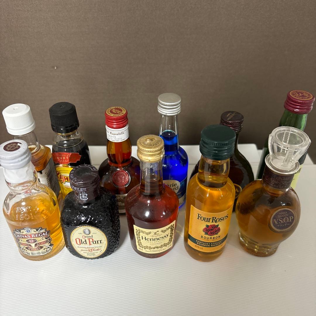古酒！希少】 ミニボトル 11本まとめ売り ウイスキー ブランデー
