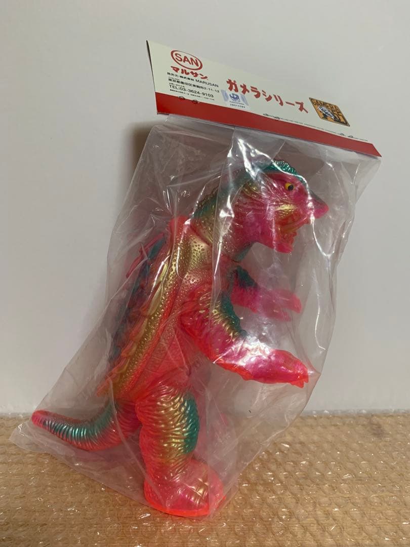 マルサン 昭和ガメラ ピンクネオンクリア版 ソフビ - メルカリ