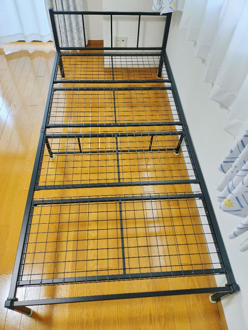 【送料込み】パイプベッド シングル ニトリ