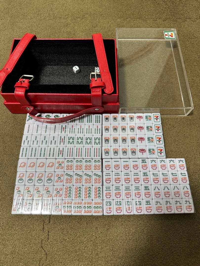 ミニ麻雀牌セットサイコロ付き中国セブン限定中国土産136枚未使用