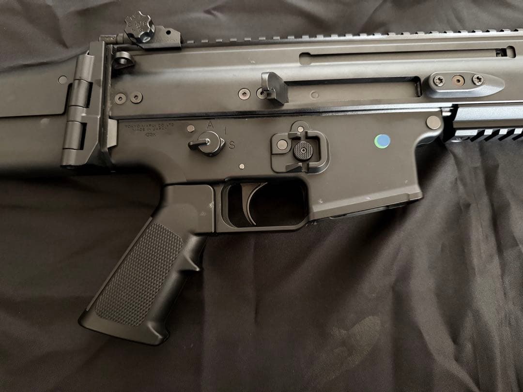 東京マルイ SCAR-L ブラック 本体 + バッテリー2個