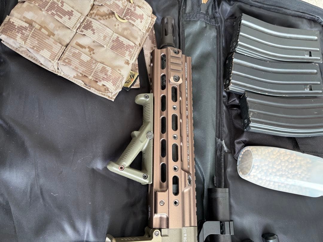 次世代電動ガン タンカラー 専用ケース付き