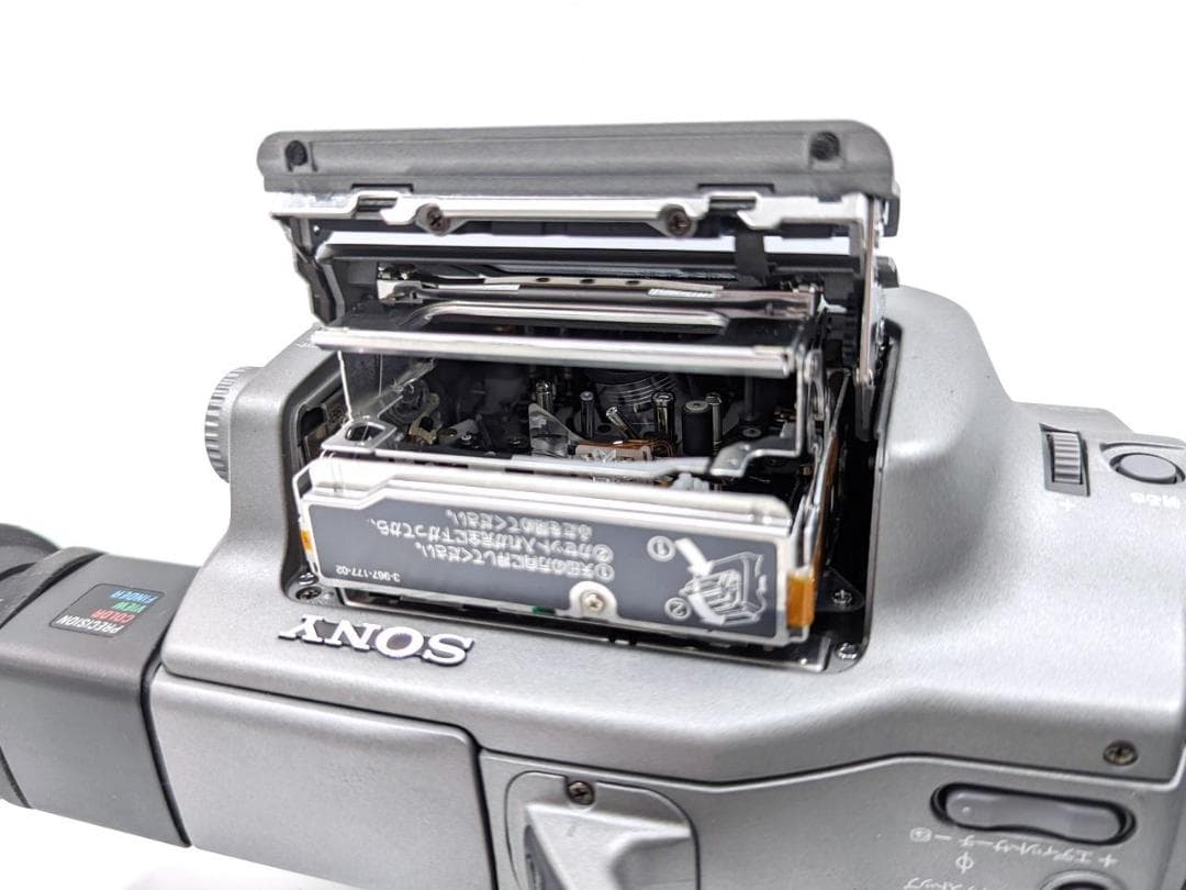 プロ向けモデル！ SONY ビデオカメラ DCR-VX1000 01