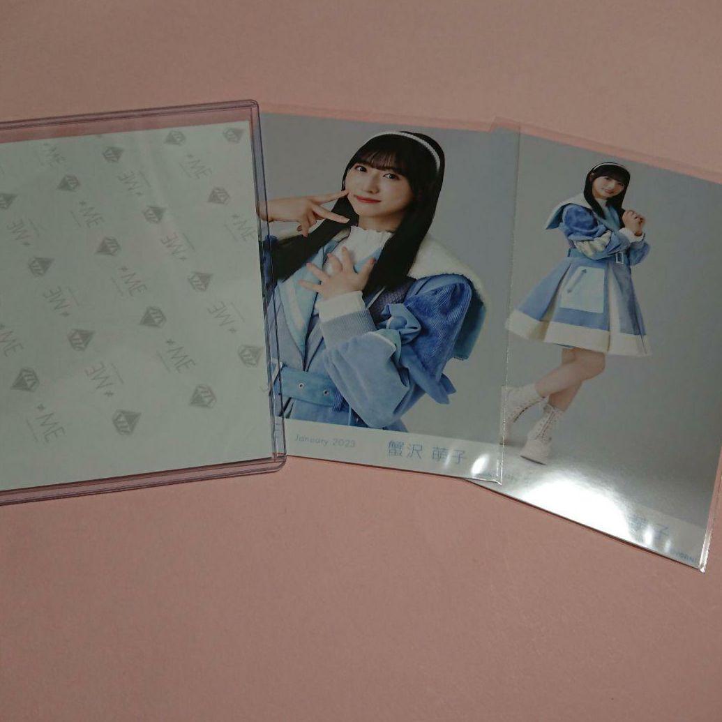 ≠ME 蟹沢萌子 生写真 直筆 はにかみショート 歌唱衣装 ヨリ