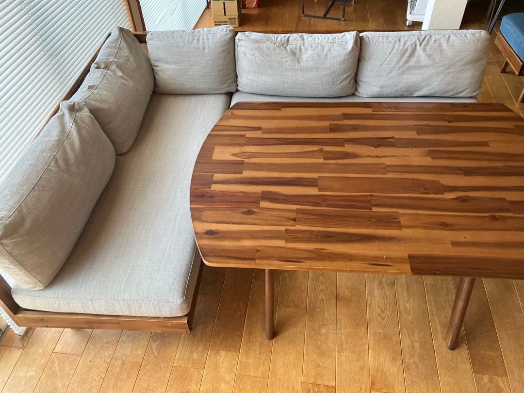 unicoウニコ　スウェラ　ソファ