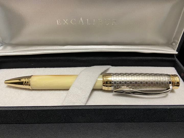 値引済【※入手困難】EXCCALIBUR/ボールペンタイプ/水牛角/替芯3本付