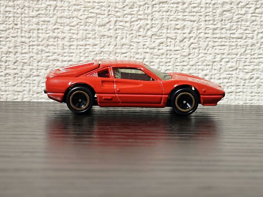TOMICA　トミカ　フェラーリ　308GTB　赤色　ワイドホイール　箱付き
