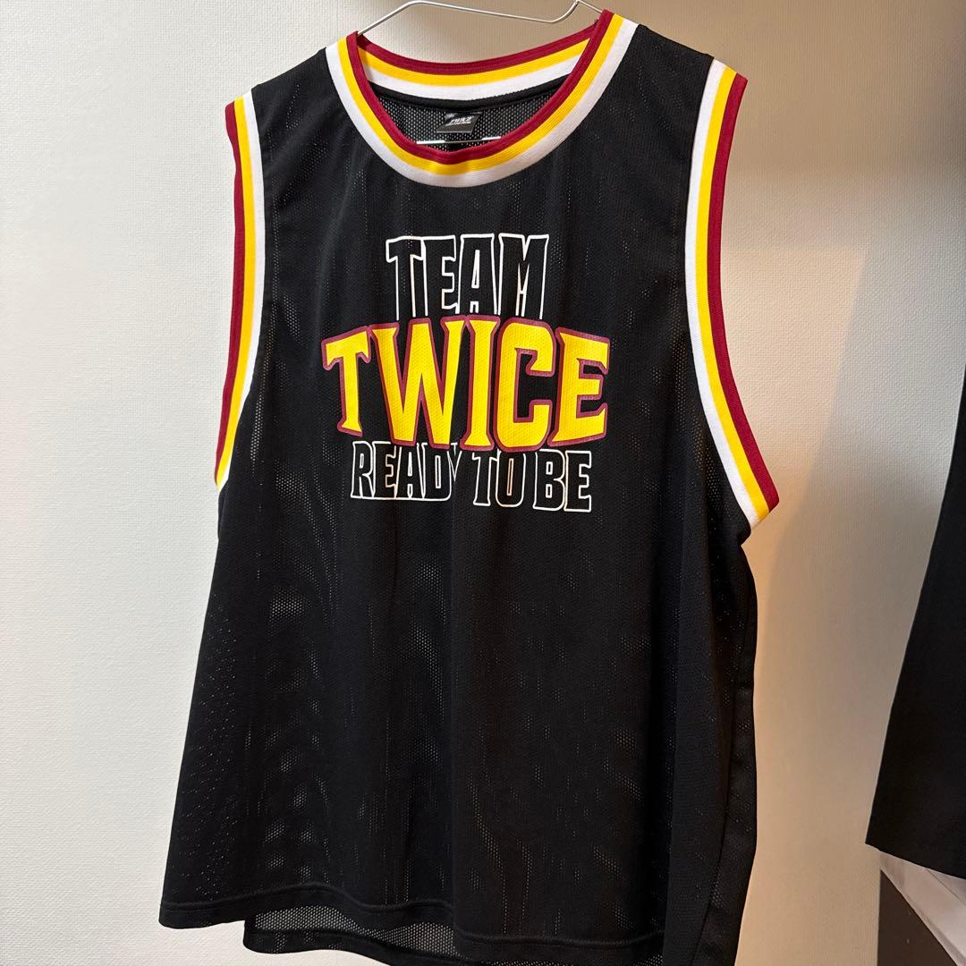 TWICE モモ　メッシュ　ユニフォーム