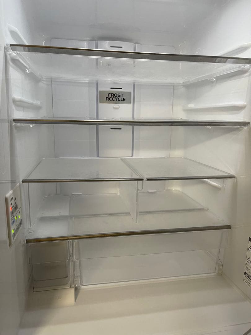 日立 R-S40K(XW)型 冷蔵庫 2020年製　送料込み⭐︎お値下げしました⭐︎