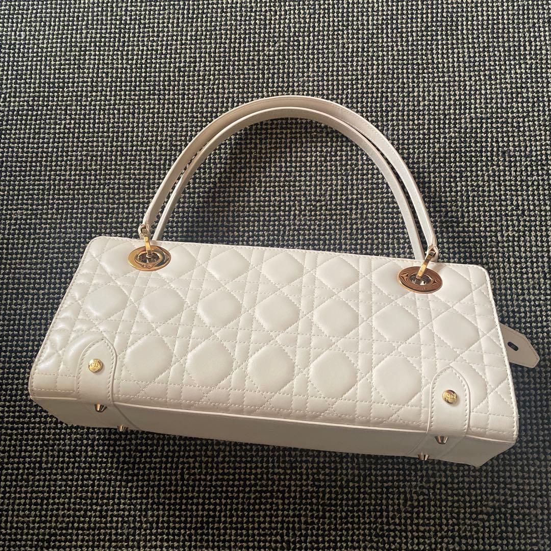 クリスチャンディオール