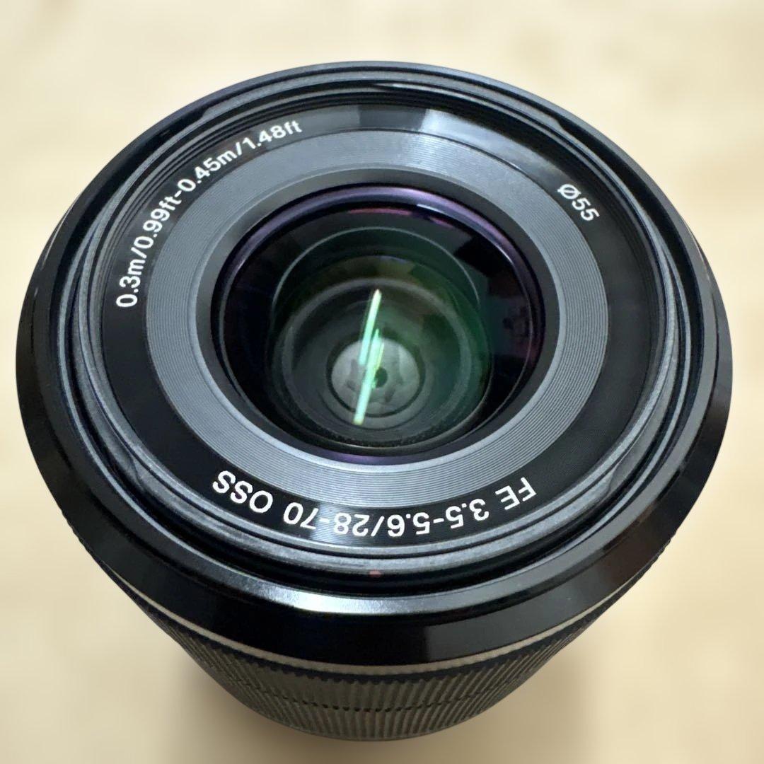 ソニー FE 28-70mm f/3.5-5.6 OSS ズームレンズ