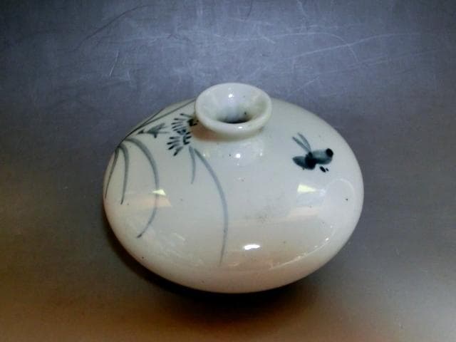 油壷□染付唐草鳥紋油壺 花器 砂高台 古玩 唐物