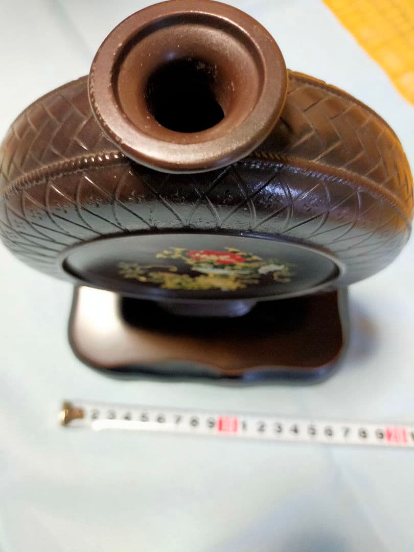 花瓶　銅　美しい