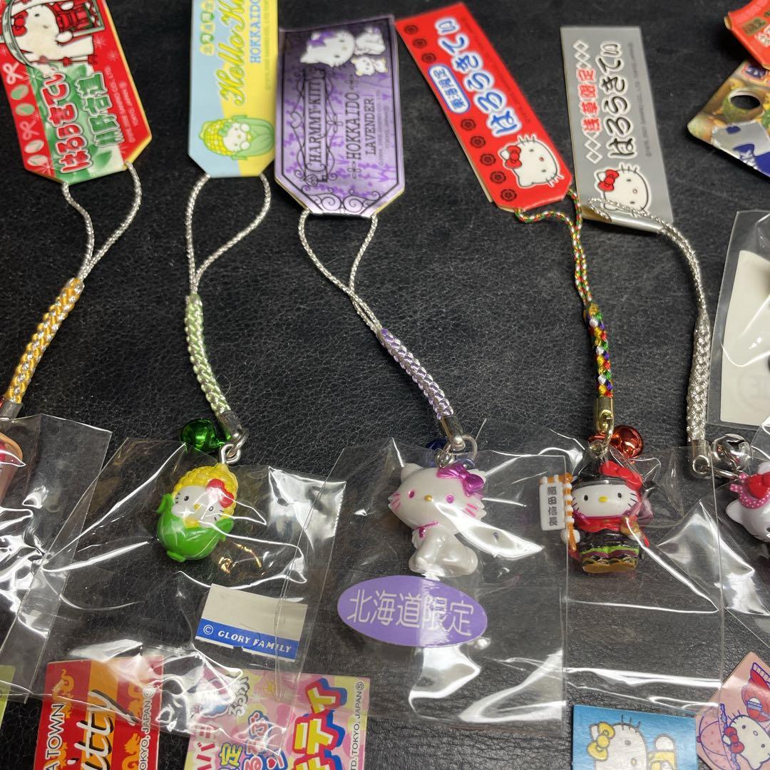 Sanrio ご当地キティ　計30個　根付け まとめ売り　ストラップ