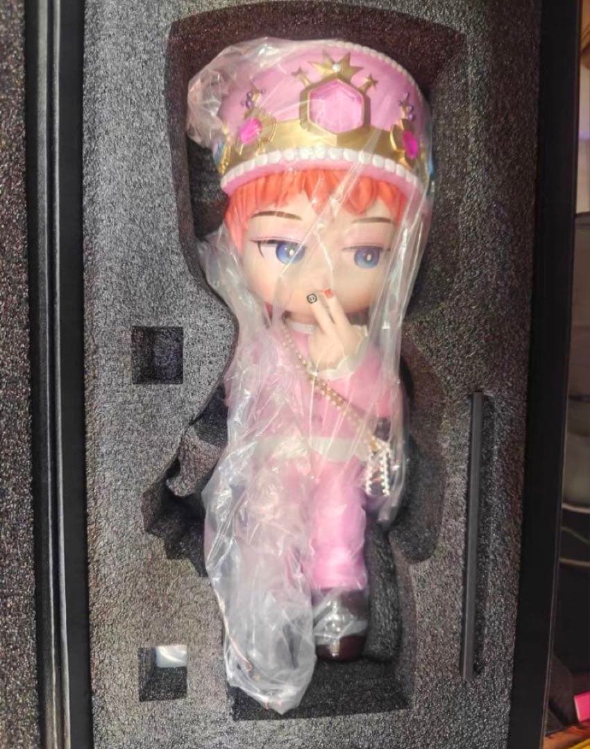 G-DRAGON 王冠付きフィギュア 36CM Ducktoys