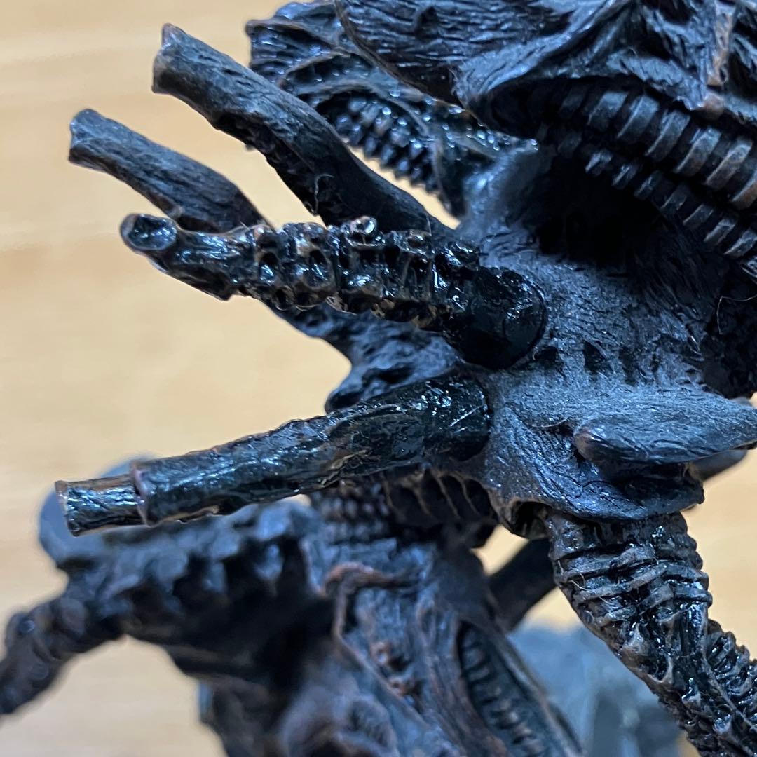 エイリアンウォーリアー マイクロ フィギュア スタチュー