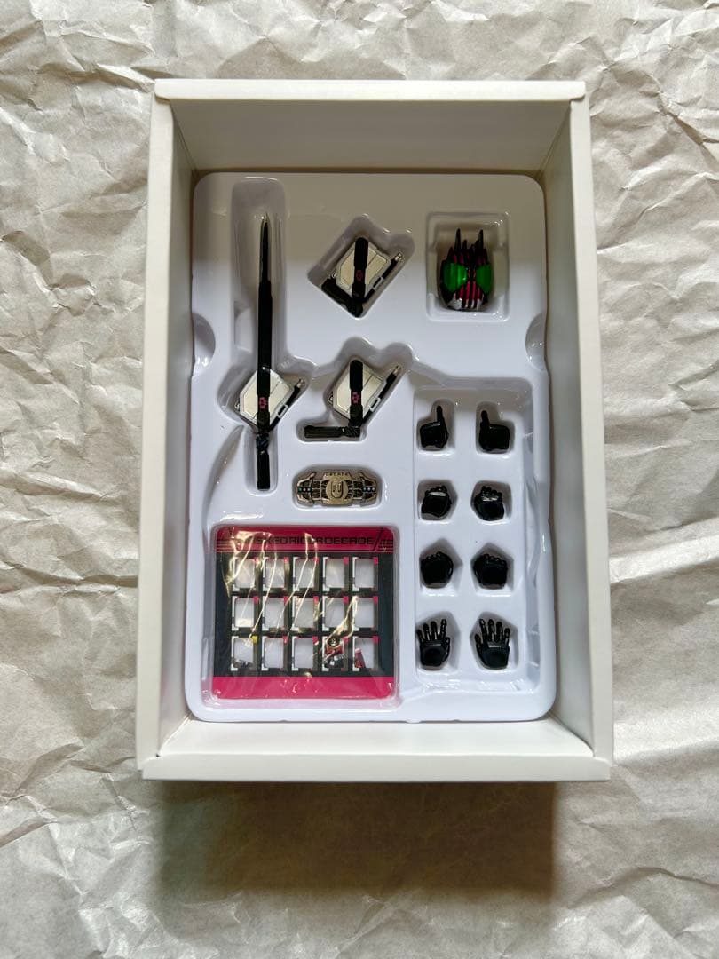 【破損有】真骨彫 仮面ライダーディケイド