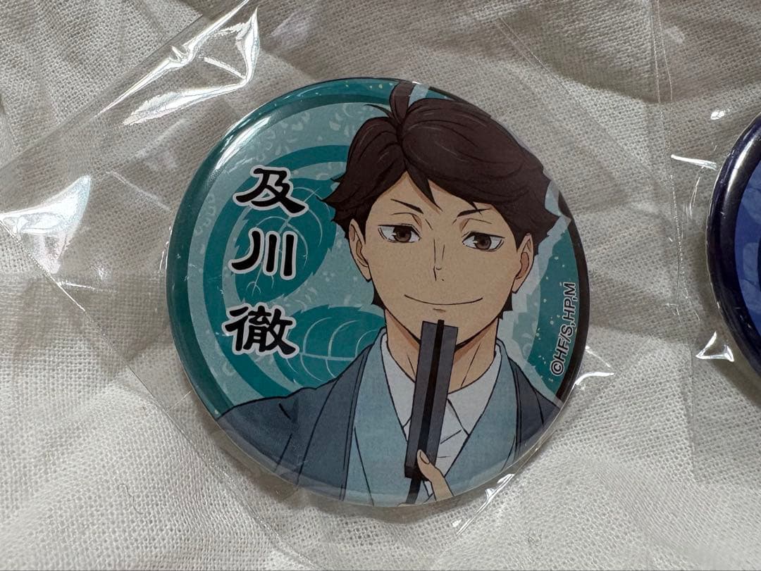 ハイキュー 及川徹 影山飛雄 缶バッジ2個セット - メルカリ