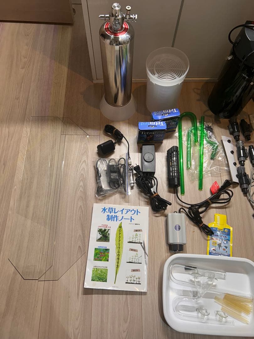 60cm水草水槽 フルセット 引き取り限定／CO2・LED・外部F付 - メルカリ
