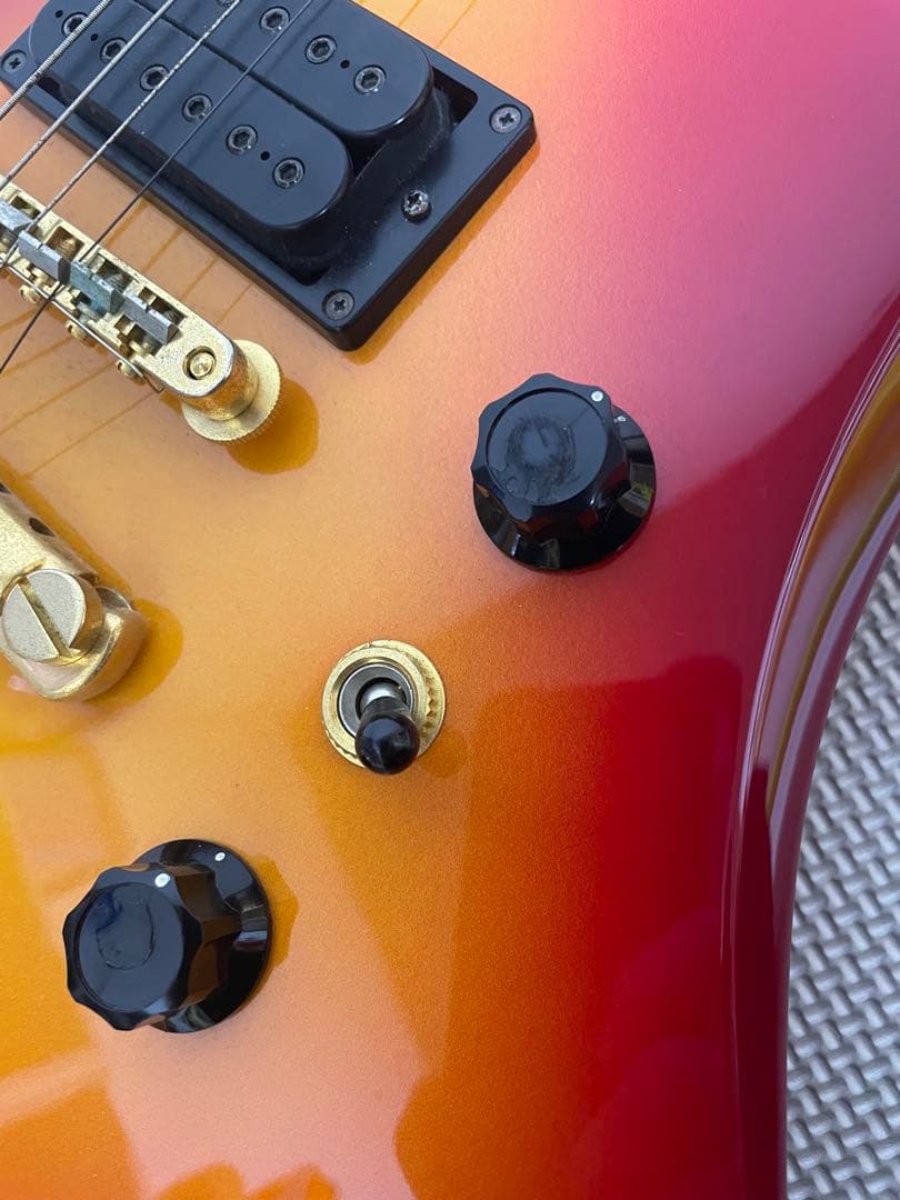 TARGET ギター レッド/オレンジグラデーション　hide モッキンバード