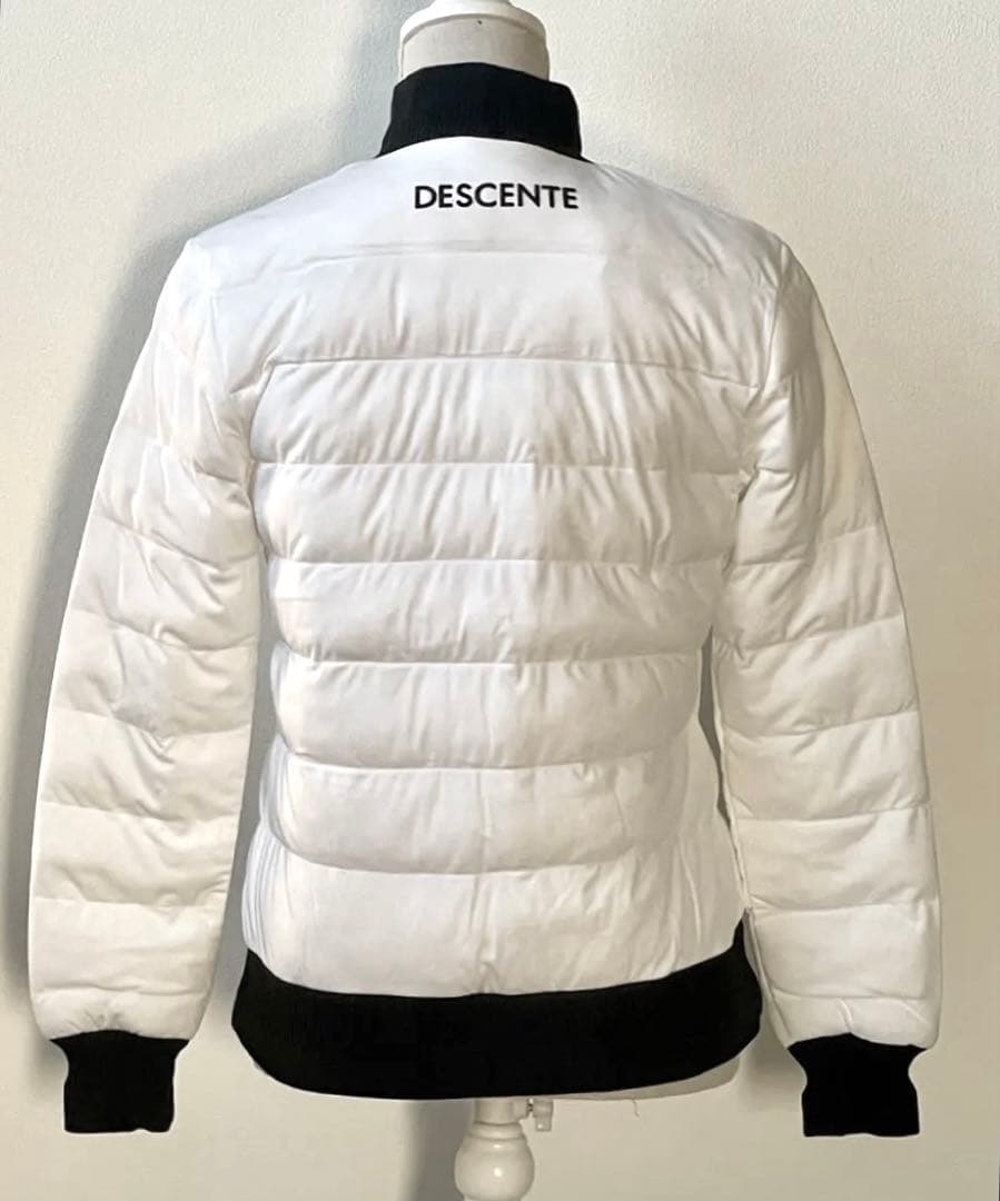 未使用★DESCENTE GOLF ホワイトダウンジャケット