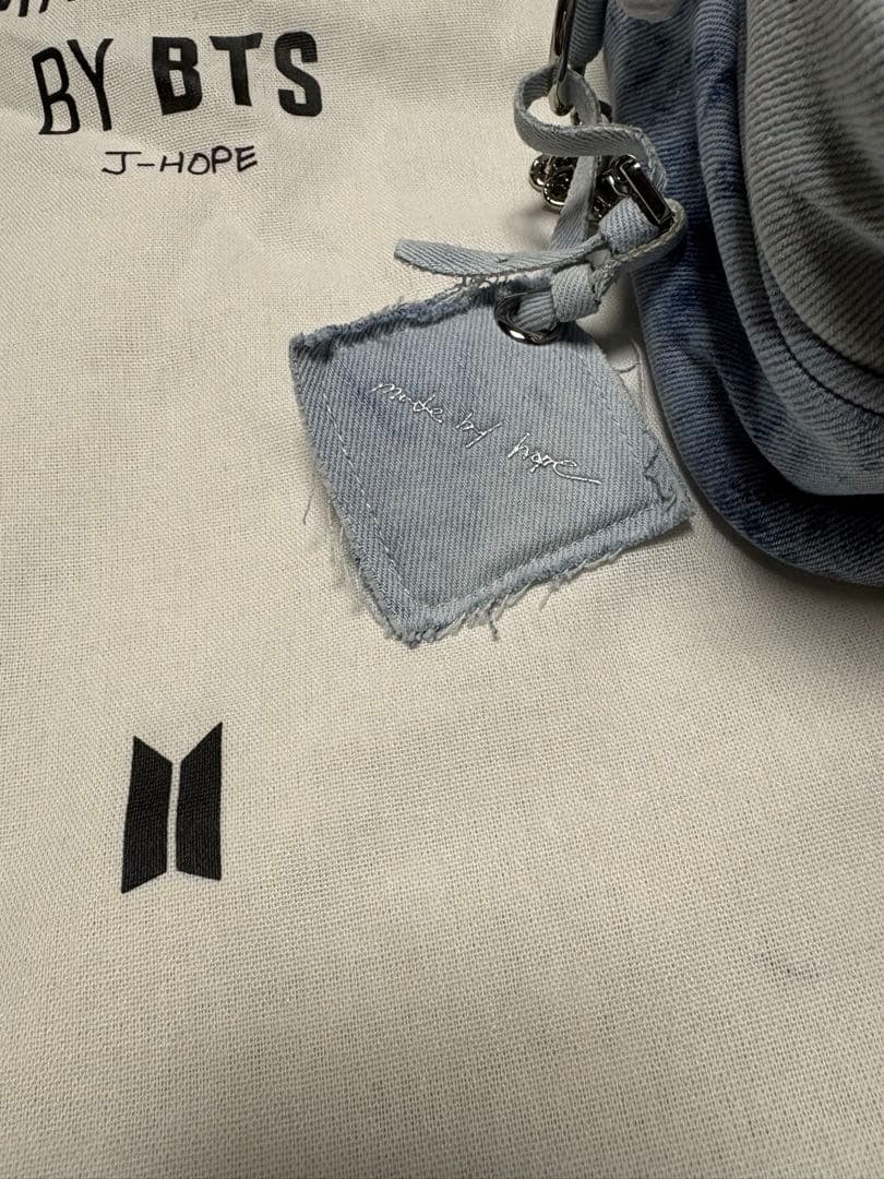 新品未使用 J-HOPE SIDE BY SIDE MINI BAG サバサ - メルカリ