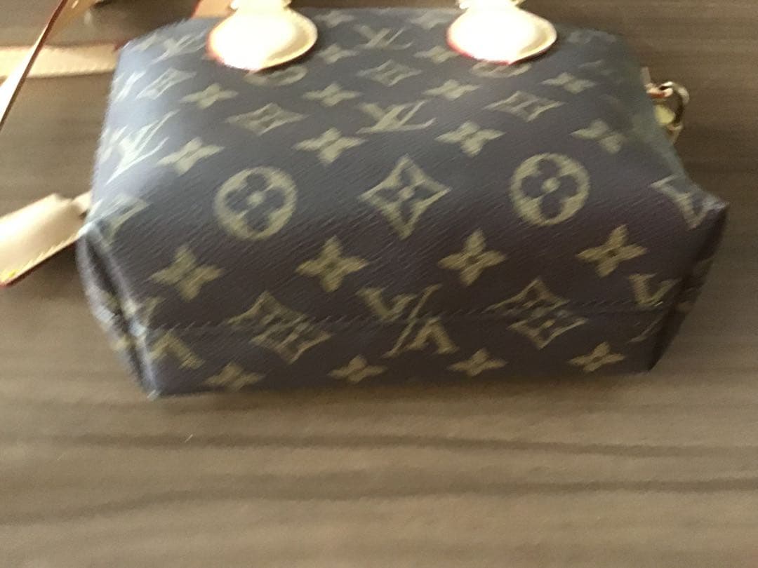 ht.　　ルイヴィトンレディースショルダーバッグ美品