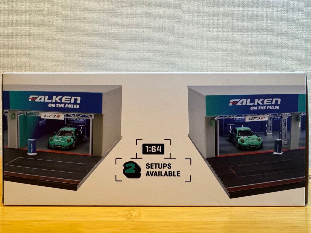 TARMAC Porsche911GT3R PIT GARAGE DIORAMA