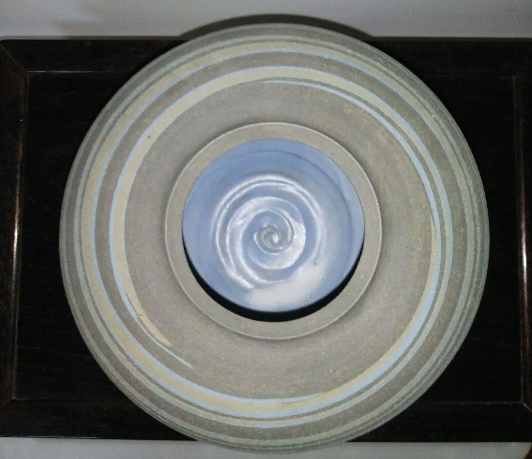 NO561 尾形香三夫 練上陶芸 花瓶(壺型) 銘有り