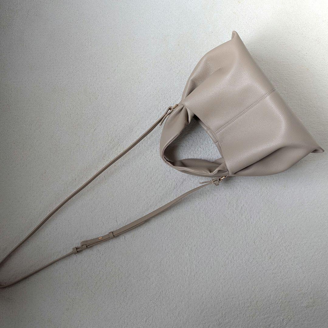 ポレーヌ ヌメロ・ヌフ ハンドバッグ グレージュ系 2WAY　　　♦かめのこ様♦