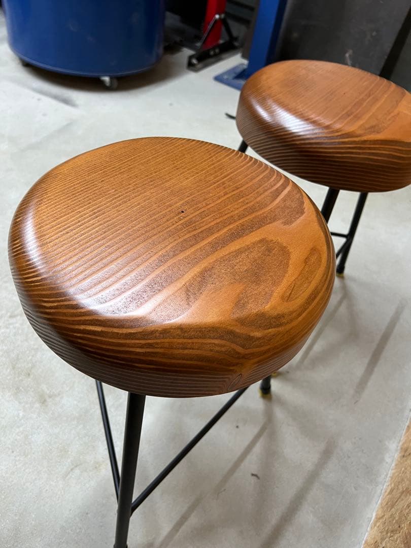 ブラウン円形スツール2脚セット