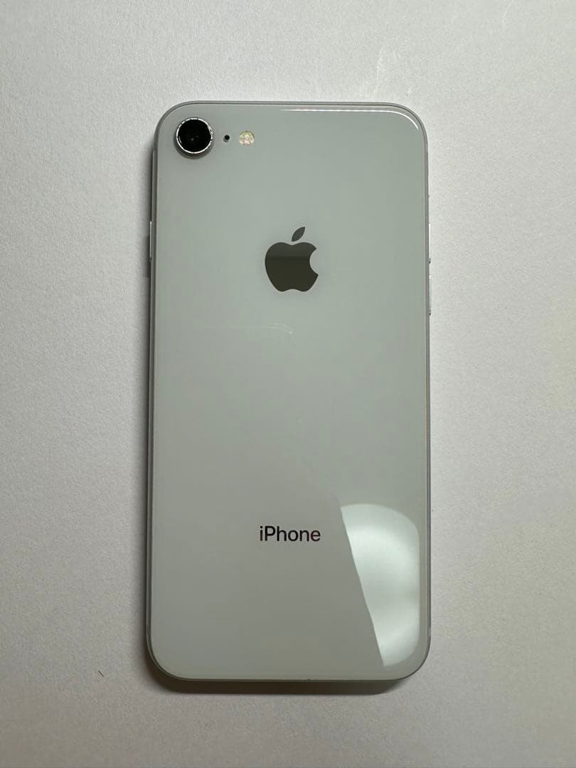 iPhone 8 64GB シルバー SIMフリー シルバー 64GB SIMフリー ⁄ 8（64GB