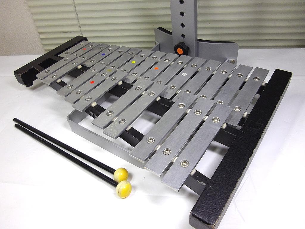 マーチンググロッケン 鉄琴 スズキMG-25L 小中学用ホルダー 子供用