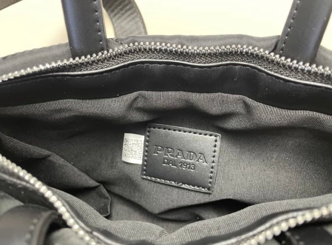 PRADAプラダ　ショルダーバッグ ノベルティ