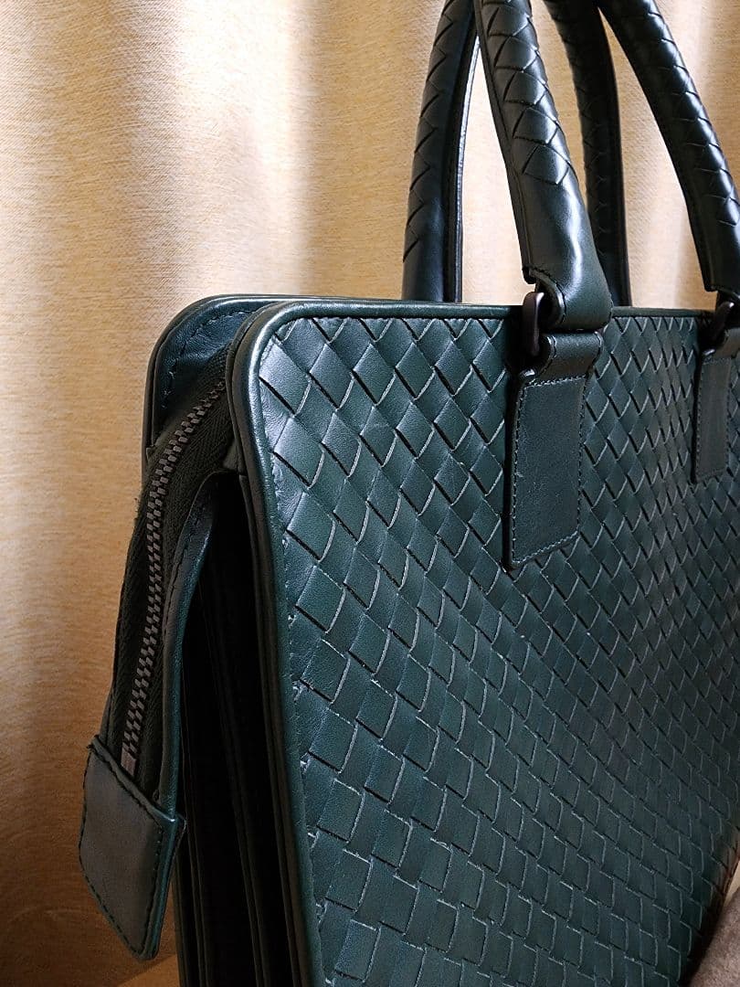 とても綺麗　ボッテガヴェネタ　編み込み　ビジネスバッグ　書類鞄 A4