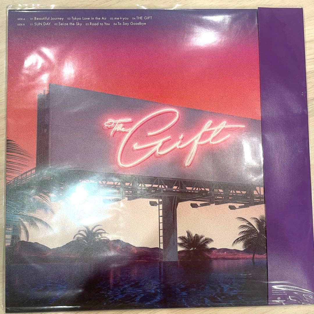 平井大 The Gift サイン入り レコード - メルカリ
