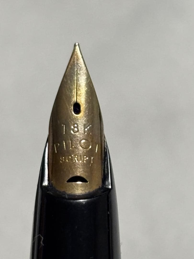 PILOT 新品　万年筆 18K スクリプト細字　レトロ