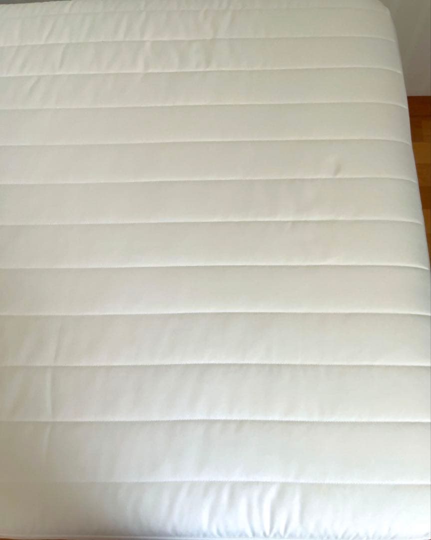 脚付マットレス　ポケットコイル　（洗えるカバー付き）　脚高さ26cm 木製脚