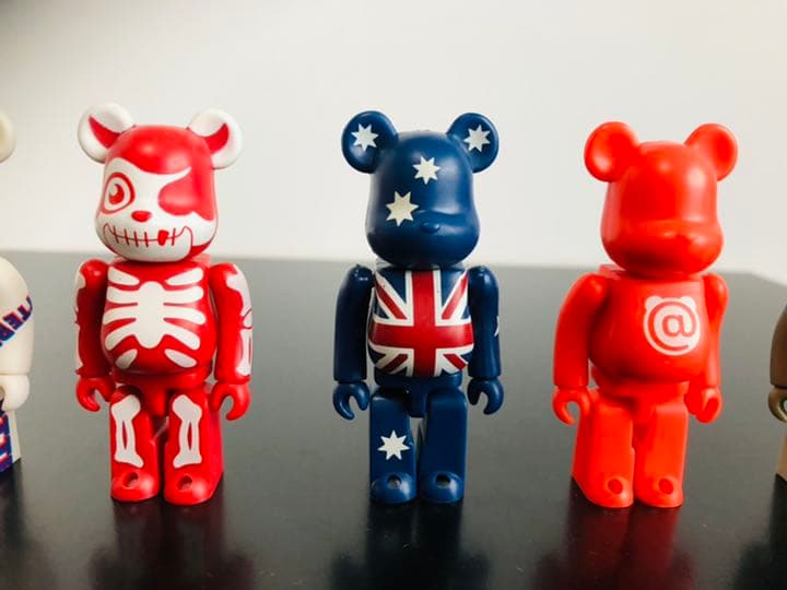 ベアブリック　フィギュア　ベアブリック　100% メディコムトイ　フィギュア