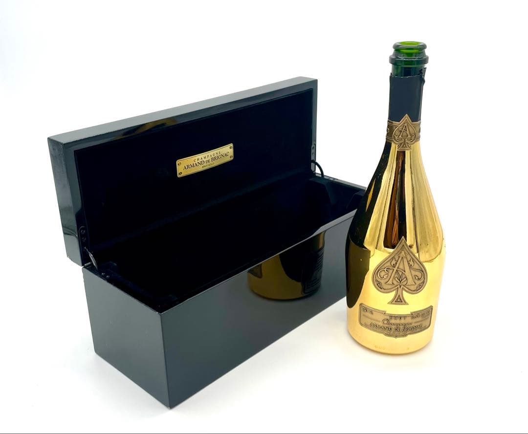 ARMAND DE BRIGNAC ゴールド 空瓶+ケースのセット - メルカリ