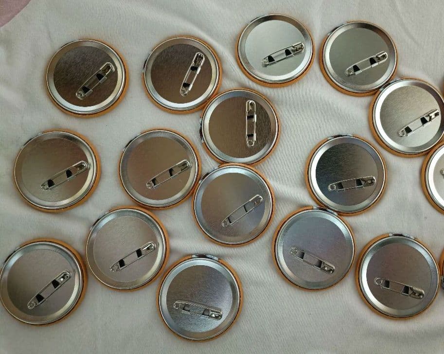 すとぷり　ジェル　缶バッチ　8thAnniversary　デフォ