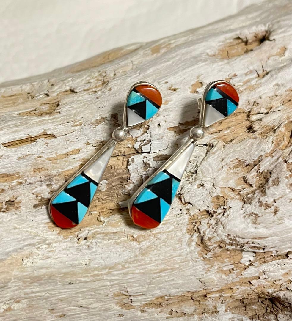 インディアンジュエリーズニ族ピアス