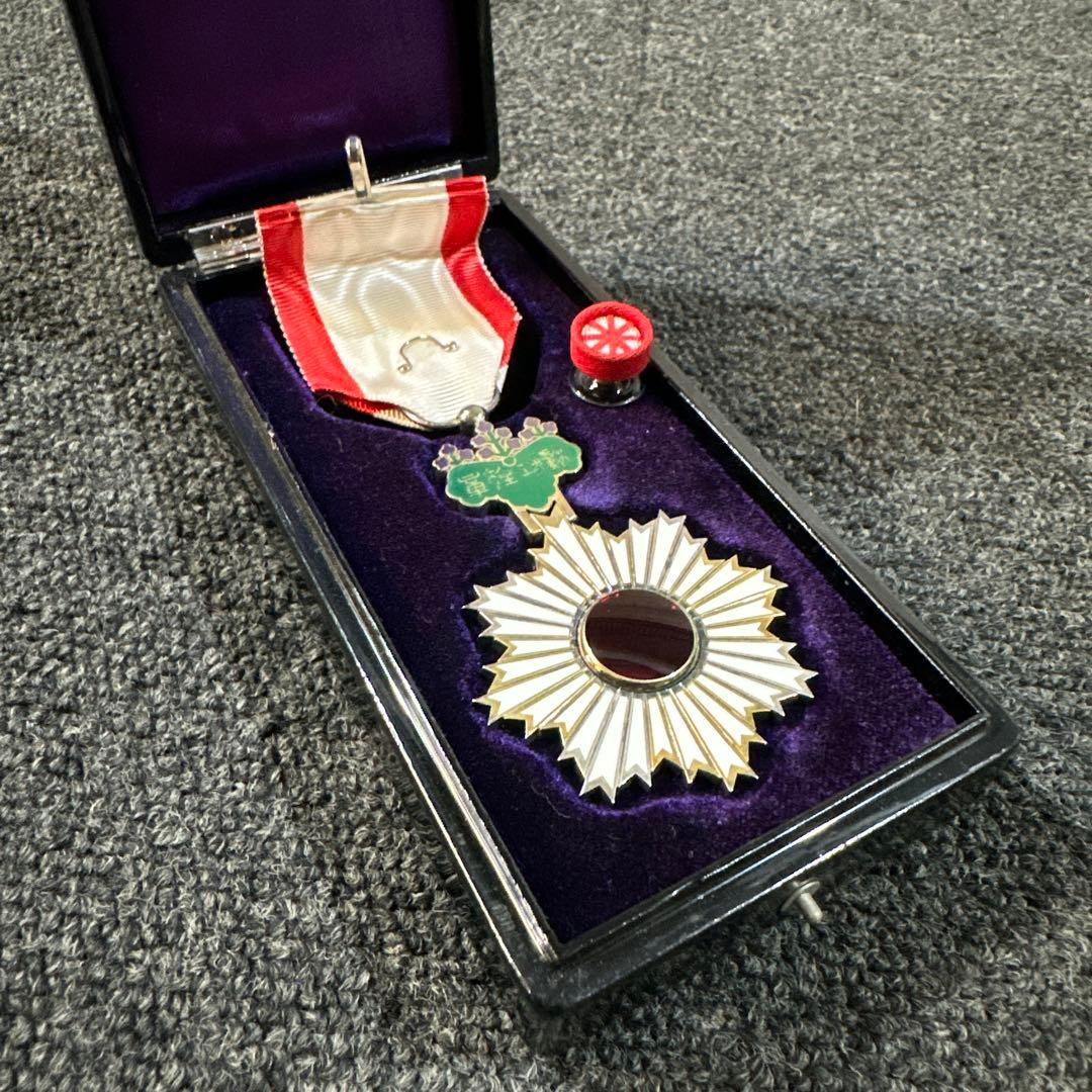 1930年代 銀製 インク壺 ドラゴン彫刻付き